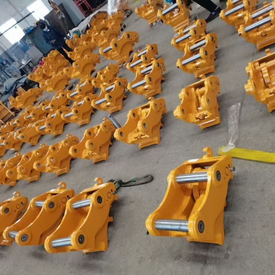 مرفقات آلات البناء وصلة مقطورة - مراجعة Mini Excavator وسعره